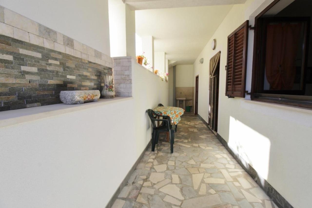 Apartments Zambratija With Sea View Exteriér fotografie